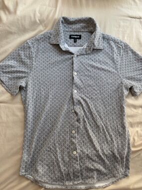 Men’s Express Button Up